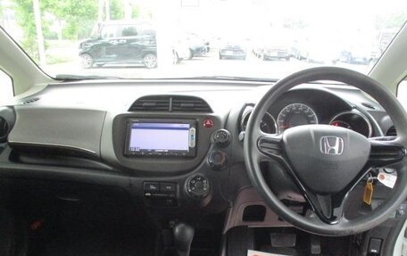 Honda Fit Shuttle I рестайлинг, 2013 год, 832 000 рублей, 13 фотография