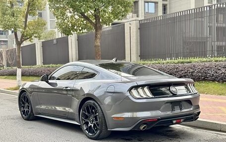 Ford Mustang VI рестайлинг, 2021 год, 3 580 000 рублей, 3 фотография