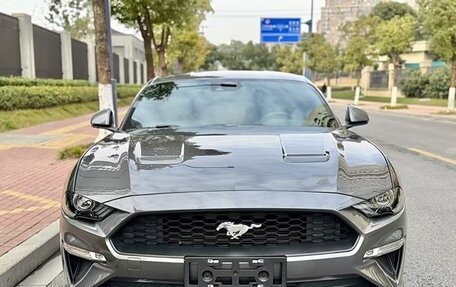 Ford Mustang VI рестайлинг, 2021 год, 3 580 000 рублей, 2 фотография