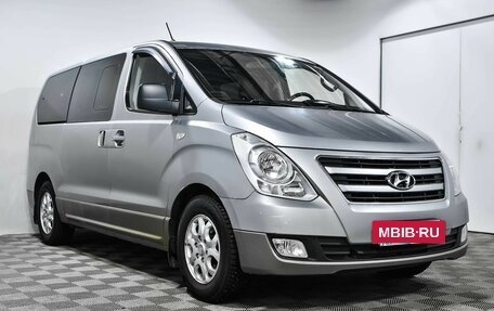 Hyundai H-1 II рестайлинг, 2014 год, 1 695 000 рублей, 3 фотография