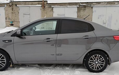 KIA Rio III рестайлинг, 2014 год, 940 000 рублей, 10 фотография