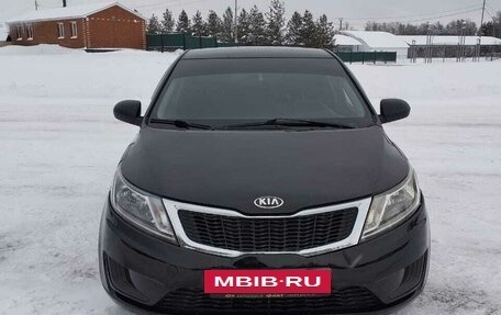 KIA Rio III рестайлинг, 2013 год, 600 000 рублей, 2 фотография