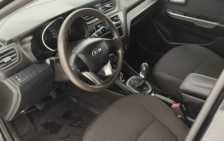 KIA Rio III рестайлинг, 2013 год, 600 000 рублей, 6 фотография