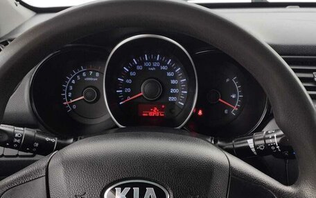 KIA Rio III рестайлинг, 2013 год, 600 000 рублей, 13 фотография