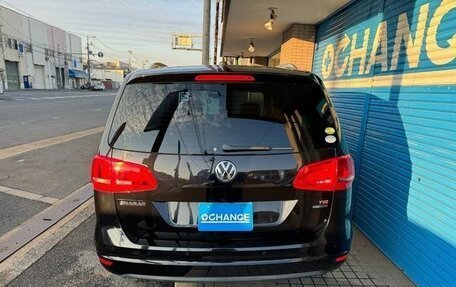 Volkswagen Sharan II, 2012 год, 1 100 000 рублей, 3 фотография