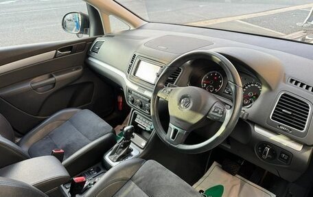 Volkswagen Sharan II, 2012 год, 1 100 000 рублей, 13 фотография