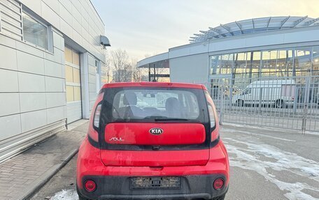 KIA Soul II рестайлинг, 2017 год, 1 630 000 рублей, 6 фотография