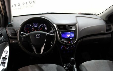 Hyundai Solaris II рестайлинг, 2012 год, 899 000 рублей, 9 фотография