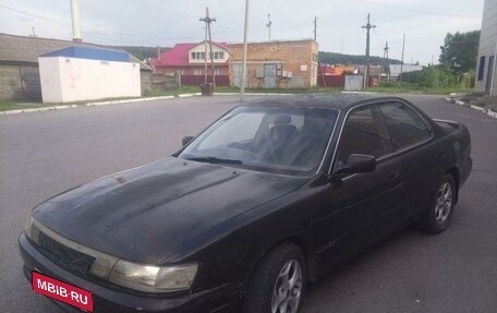 Toyota Vista, 1993 год, 180 000 рублей, 1 фотография