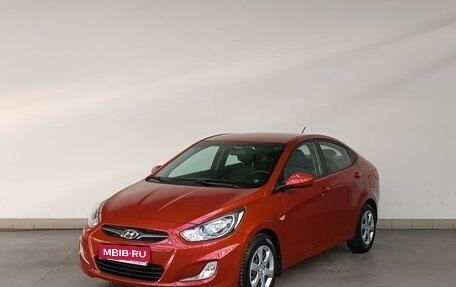 Hyundai Solaris II рестайлинг, 2011 год, 890 000 рублей, 1 фотография