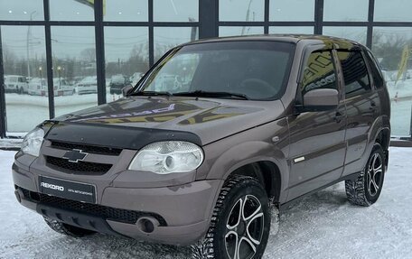 Chevrolet Niva I рестайлинг, 2016 год, 749 000 рублей, 3 фотография