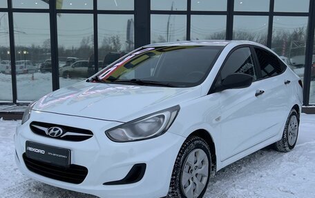 Hyundai Solaris II рестайлинг, 2012 год, 689 000 рублей, 3 фотография