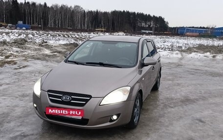 KIA cee'd I рестайлинг, 2009 год, 600 000 рублей, 11 фотография