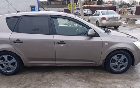 KIA cee'd I рестайлинг, 2009 год, 600 000 рублей, 18 фотография