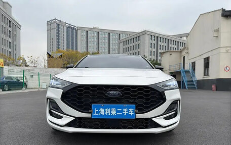 Ford Focus IV, 2022 год, 1 850 035 рублей, 2 фотография