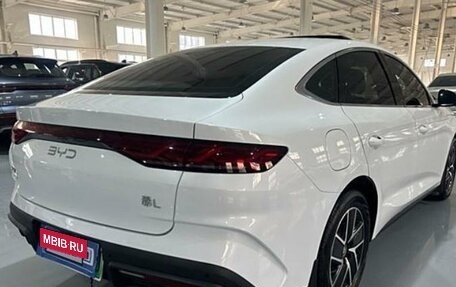 BYD Qin, 2024 год, 2 777 000 рублей, 4 фотография