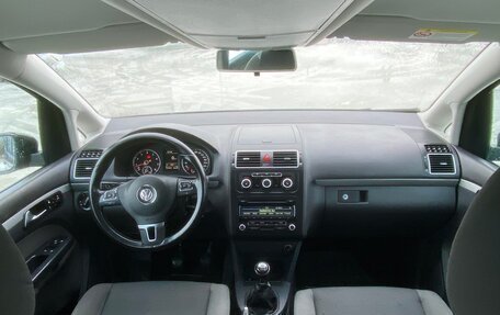 Volkswagen Touran III, 2012 год, 1 150 000 рублей, 11 фотография