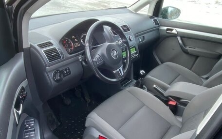 Volkswagen Touran III, 2012 год, 1 150 000 рублей, 13 фотография