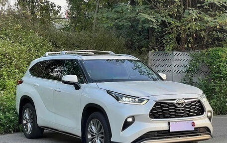 Toyota Highlander, 2021 год, 3 900 037 рублей, 3 фотография