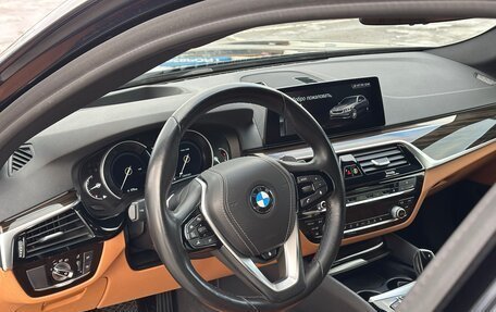 BMW 5 серия, 2018 год, 3 590 000 рублей, 13 фотография