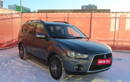 Mitsubishi Outlander III рестайлинг 3, 2011 год, 1 075 000 рублей, 1 фотография