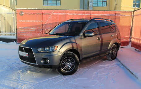 Mitsubishi Outlander III рестайлинг 3, 2011 год, 1 075 000 рублей, 6 фотография