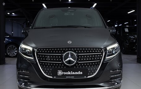 Mercedes-Benz V-Класс, 2024 год, 15 690 000 рублей, 32 фотография