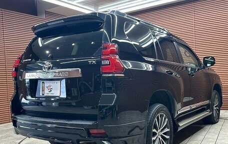 Toyota Land Cruiser Prado 150 рестайлинг 2, 2022 год, 5 100 000 рублей, 6 фотография