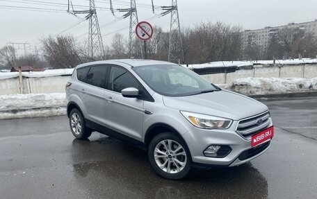 Ford Escape III, 2017 год, 1 800 000 рублей, 2 фотография