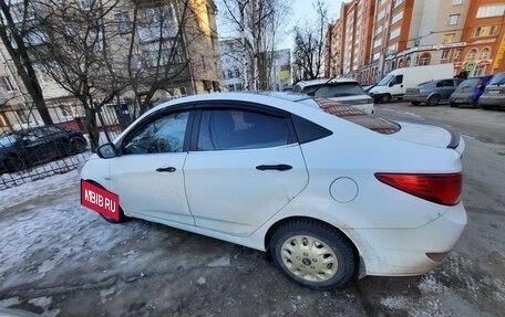 Hyundai Solaris II рестайлинг, 2014 год, 650 000 рублей, 1 фотография