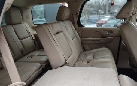 Cadillac Escalade III, 2007 год, 1 490 000 рублей, 14 фотография