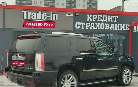 Cadillac Escalade III, 2007 год, 1 490 000 рублей, 8 фотография