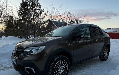 Renault Logan II, 2018 год, 1 250 000 рублей, 6 фотография