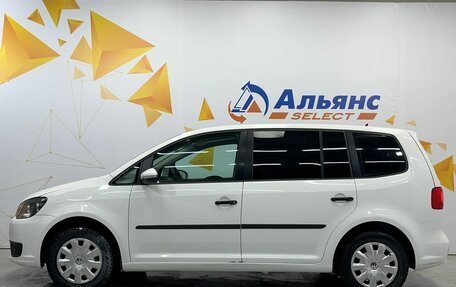 Volkswagen Touran III, 2011 год, 895 000 рублей, 6 фотография