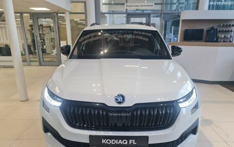 Skoda Kodiaq I, 2024 год, 5 990 000 рублей, 2 фотография