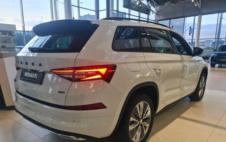 Skoda Kodiaq I, 2024 год, 5 990 000 рублей, 5 фотография