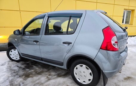 Renault Sandero I, 2011 год, 685 000 рублей, 2 фотография