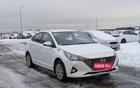 Hyundai Solaris II рестайлинг, 2021 год, 1 010 000 рублей, 3 фотография