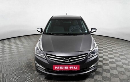 Hyundai Solaris II рестайлинг, 2015 год, 999 000 рублей, 2 фотография