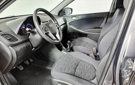 Hyundai Solaris II рестайлинг, 2015 год, 999 000 рублей, 20 фотография