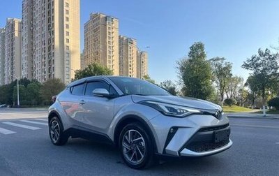 Toyota C-HR I рестайлинг, 2022 год, 2 200 000 рублей, 1 фотография