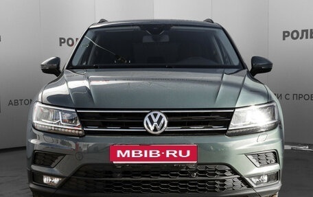 Volkswagen Tiguan II, 2020 год, 2 635 000 рублей, 2 фотография