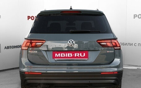 Volkswagen Tiguan II, 2020 год, 2 635 000 рублей, 6 фотография