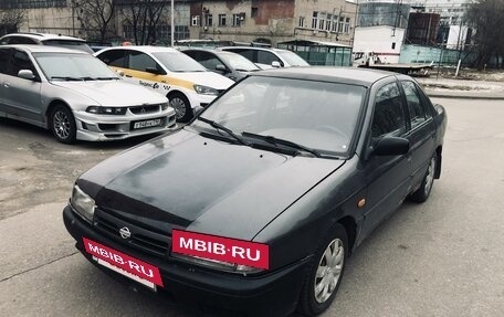 Nissan Primera II рестайлинг, 1991 год, 90 000 рублей, 3 фотография