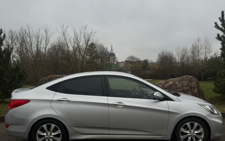 Hyundai Solaris II рестайлинг, 2011 год, 750 000 рублей, 4 фотография