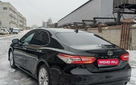 Toyota Camry, 2020 год, 3 450 000 рублей, 6 фотография