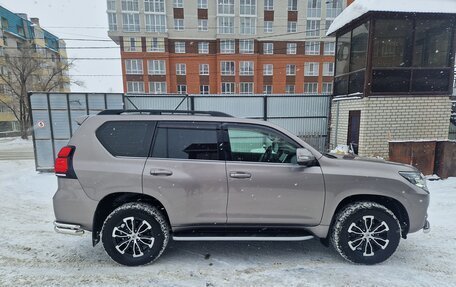 Toyota Land Cruiser Prado 150 рестайлинг 2, 2018 год, 5 850 000 рублей, 3 фотография