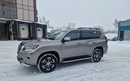 Toyota Land Cruiser Prado 150 рестайлинг 2, 2018 год, 5 850 000 рублей, 5 фотография