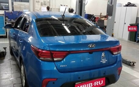 KIA Rio IV, 2019 год, 1 370 000 рублей, 4 фотография