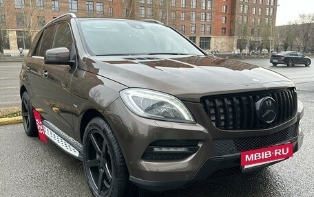 Mercedes-Benz M-Класс, 2012 год, 2 850 000 рублей, 3 фотография